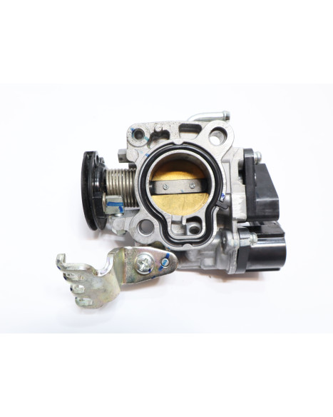 Yamaha YZF-R125, gasspjäll/insprut