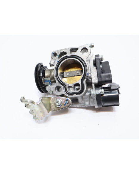 Yamaha YZF-R125, gasspjäll/insprut