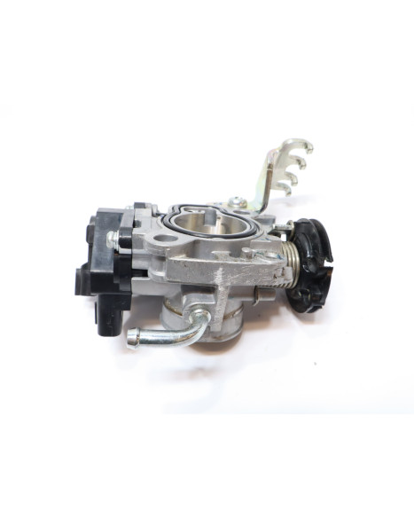 Yamaha YZF-R125, gasspjäll/insprut