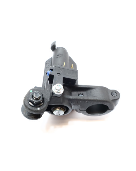 Yamaha YZF-R125, bromscylinder fram