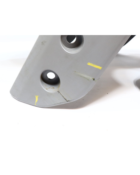 Yamaha YZF-R125/MT-125, framskärm