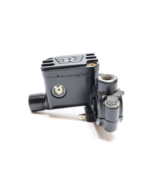 Royal Enfield Himalayan 410, bromscylinder fram