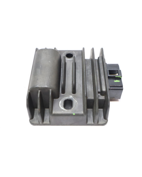 Yamaha YZF-R125, voltregulator