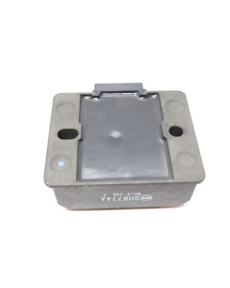 Yamaha YZF-R125, voltregulator