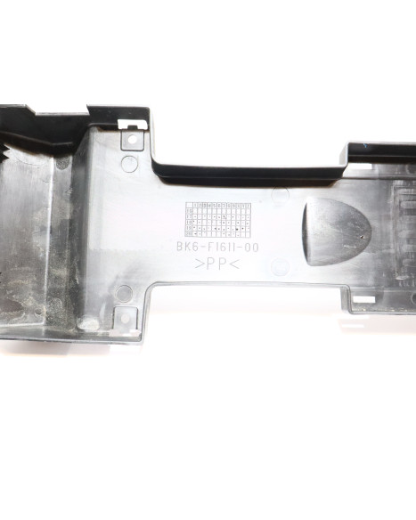 Yamaha YZF-R125, inre stänkskärm