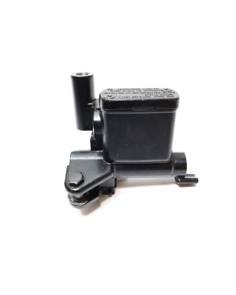 Cake Ösa, bromscylinder fram