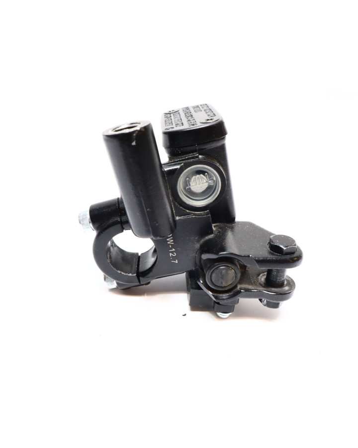 Cake Ösa, bromscylinder fram