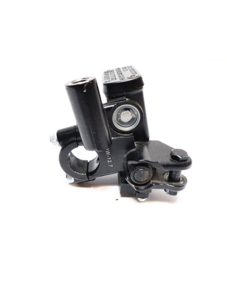 Cake Ösa, bromscylinder fram