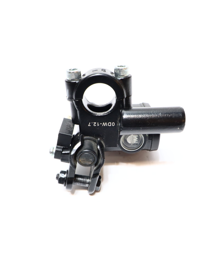 Cake Ösa, bromscylinder fram