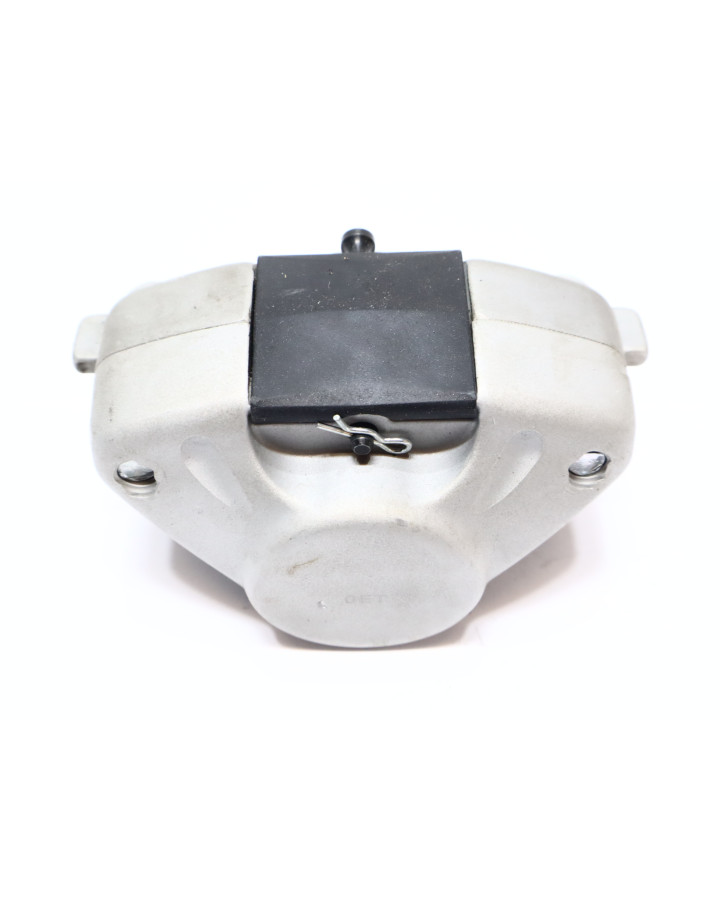 Cake Ösa, bromsok fram