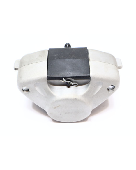 Cake Ösa, bromsok fram