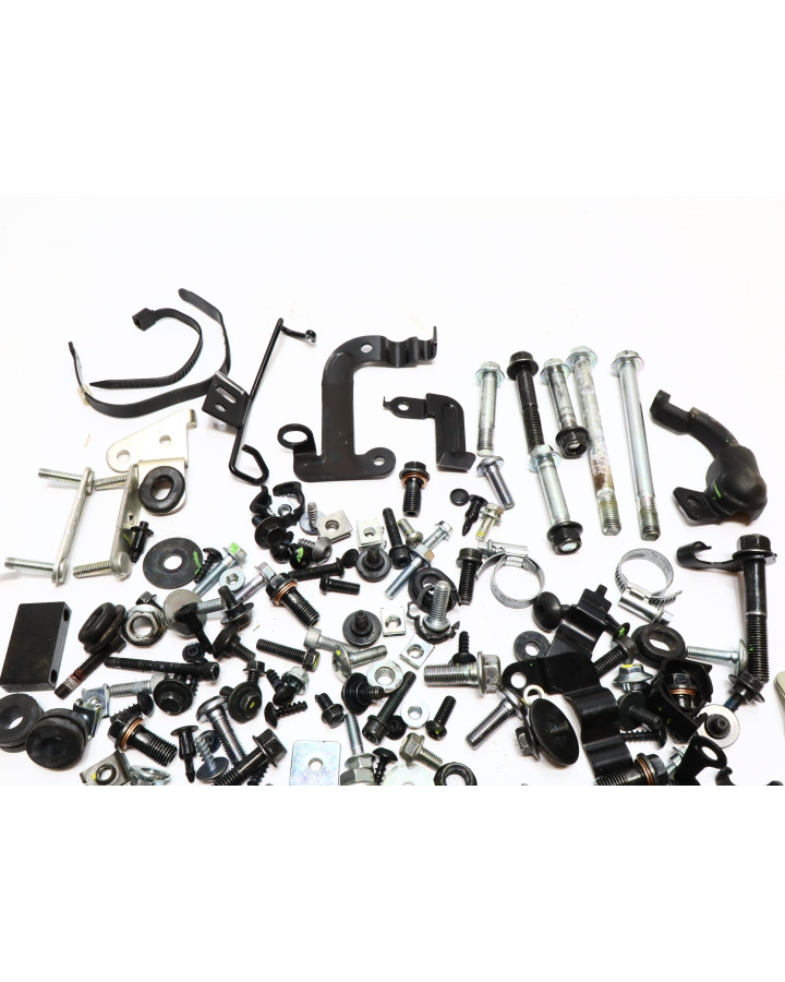 Yamaha YZF-R125, skruvkit