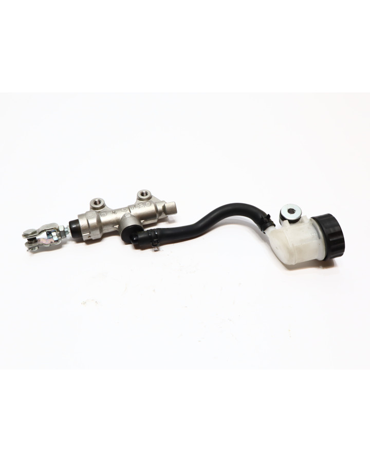 Yamaha YZF-R125, bromscylinder bak