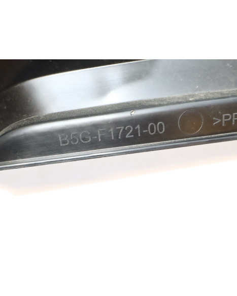 Yamaha YZF-R125, sidokåpa höger