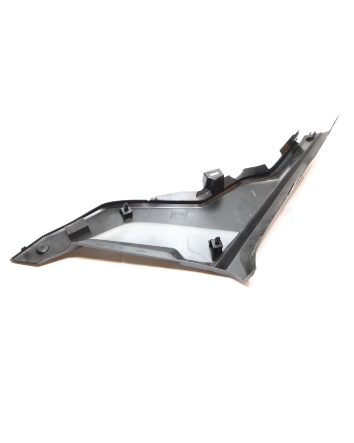 Yamaha YZF-R125, sidokåpa höger