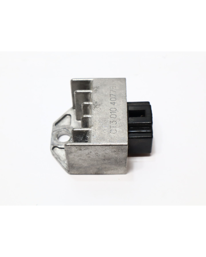 Peugeot Kisbee, voltregulator