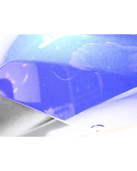 Yamaha MT-07, bakre sidokåpa höger