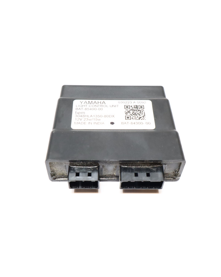 Yamaha MT-07, kontrollenhet framlykta