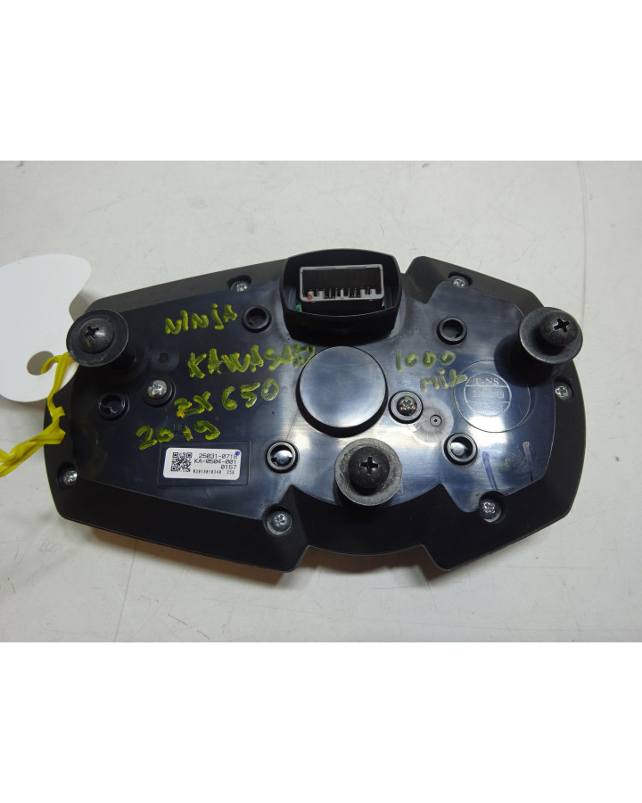 Kawasaki Ninja 650, hastighetsmätare