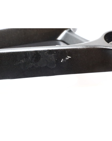 Yamaha MT-07, passagerarfotpinne höger komplett