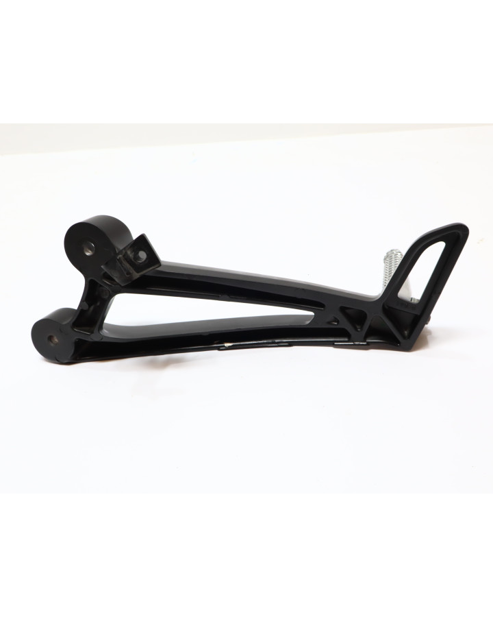 Yamaha MT-07, passagerarfotpinne höger komplett