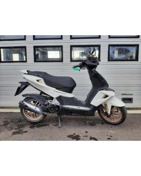 Peugeot Speedfight 4