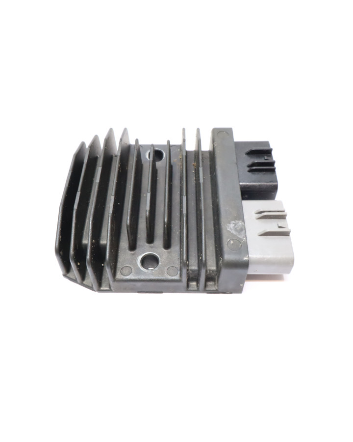 Yamaha MT-07, voltregulator