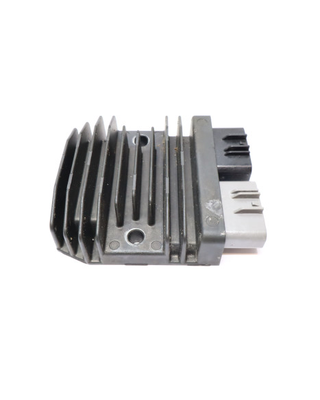 Yamaha MT-07, voltregulator