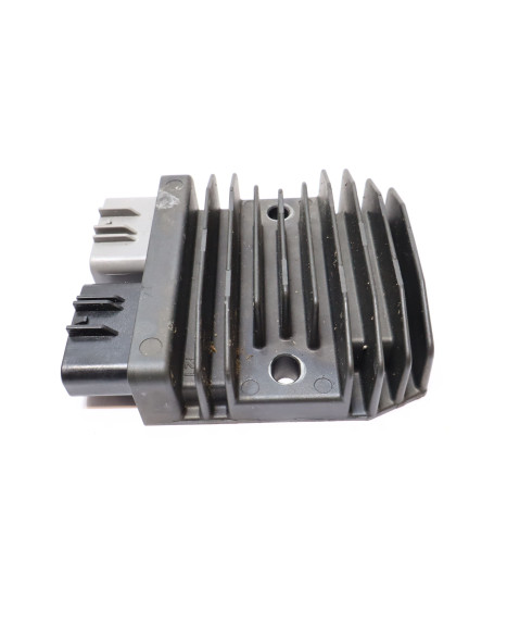 Yamaha MT-07, voltregulator