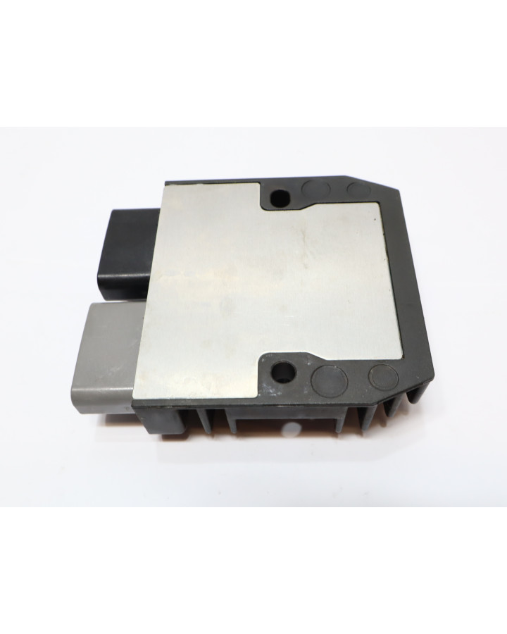 Yamaha MT-07, voltregulator