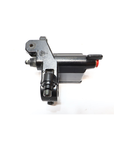 Peugeot Speedfight 3/4, bromscylinder fram