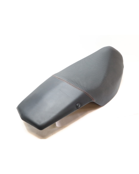 Peugeot Speedfight 3/4, sadel