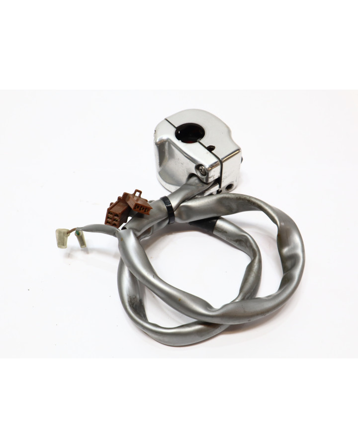 Yamaha XVS 650A Dragstar, omkopplare höger