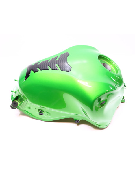 Kawasaki Z900, bränsletank