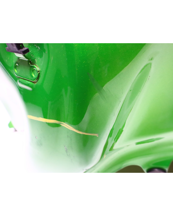 Kawasaki Z900, bränsletank