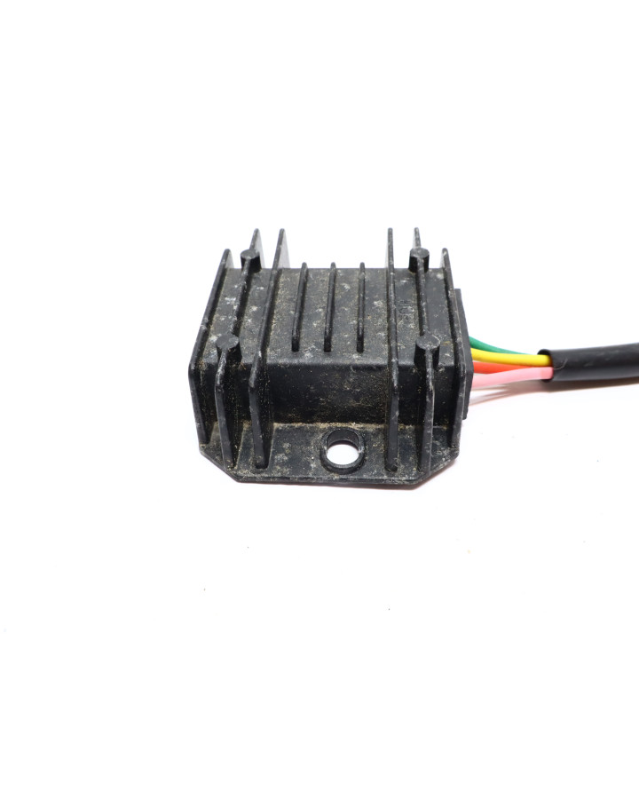 Peugeot Speedfight 4, voltregulator