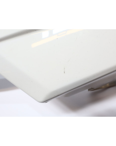 Peugeot Speedfight 4, sidokåpa vänster