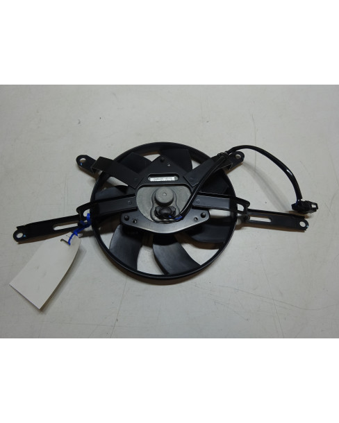 Yamaha XSR900, kylarfläkt 2