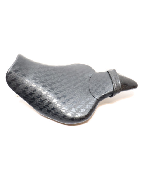 Kawasaki Z1000, sadel