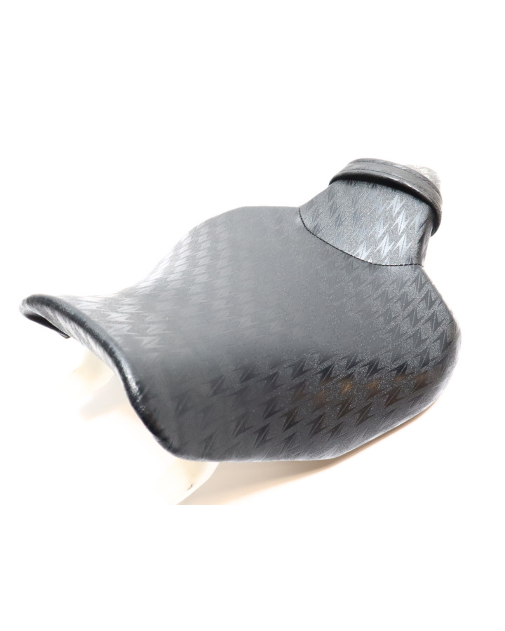 Kawasaki Z1000, sadel