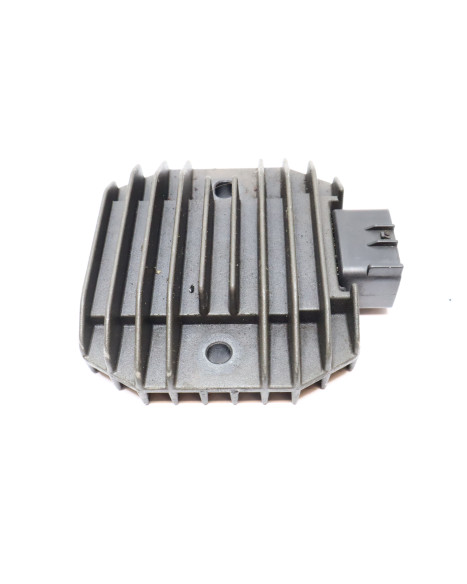 Yamaha XVS 650A Dragstar, voltregulator