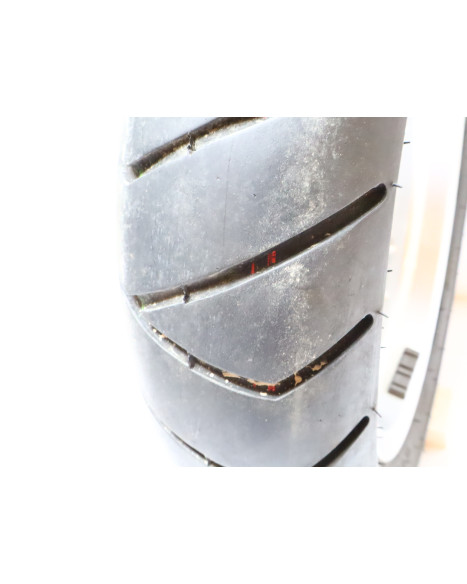 Vespa Primavera, bakhjul