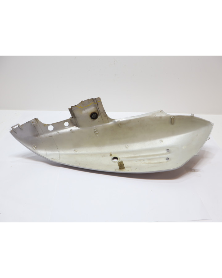 Keeway F-Act, bakre sidokåpa vänster