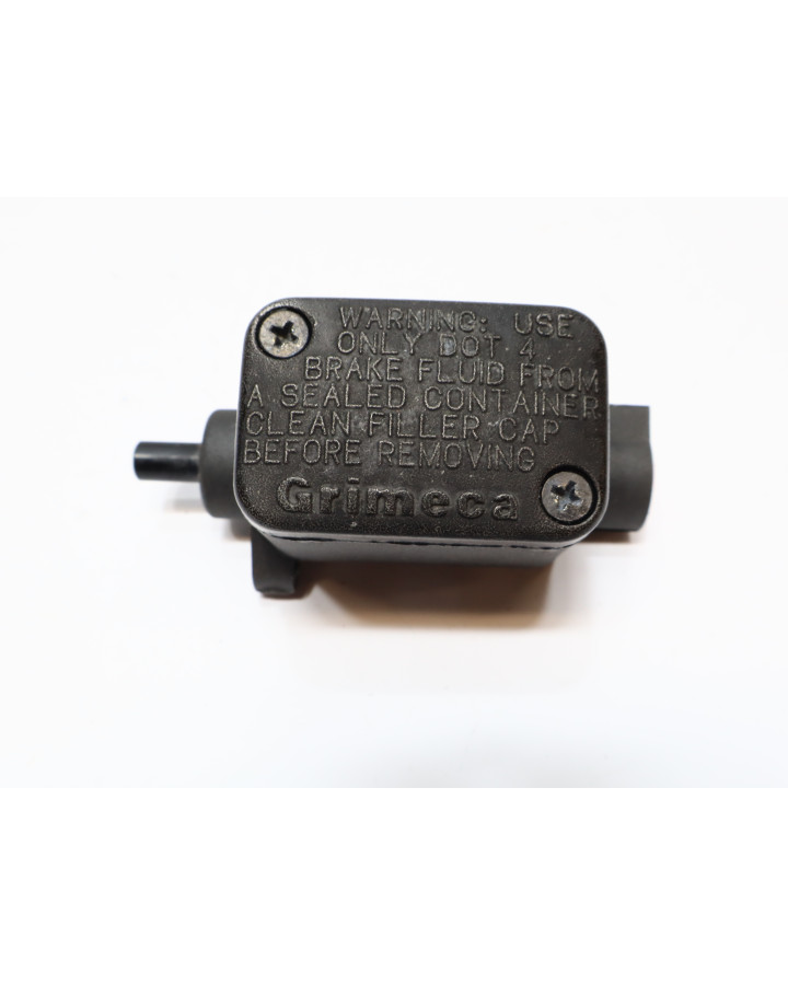 Yamaha Jog R, bromscylinder fram