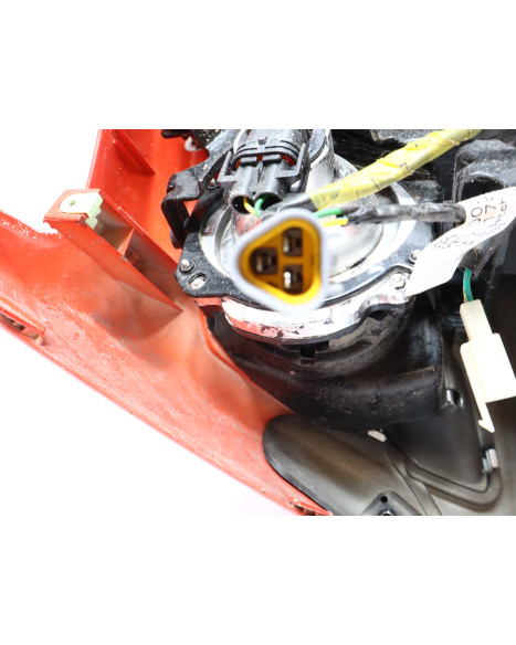 Peugeot Speedfigth 4, frontkåpa komplett