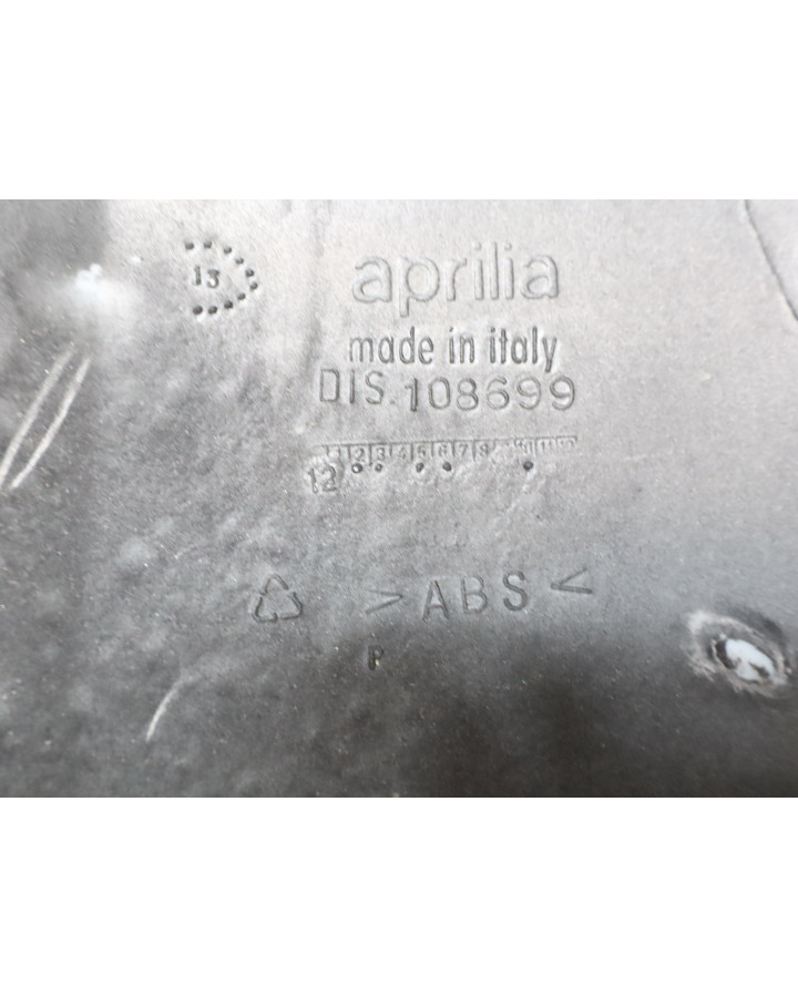 Aprilia SR50, övre frontkåpa