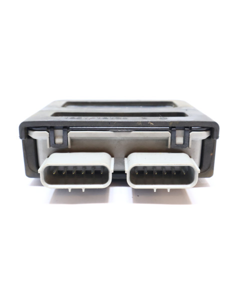 Kawasaki Z1000, kontrollenhet framlykta 2