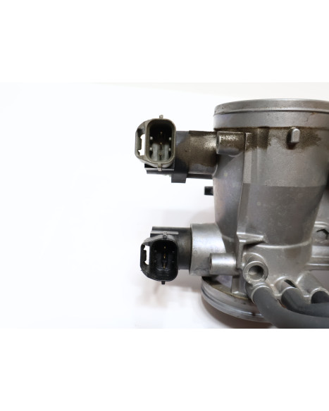 Kawasaki Z1000, gasspjäll/insprut