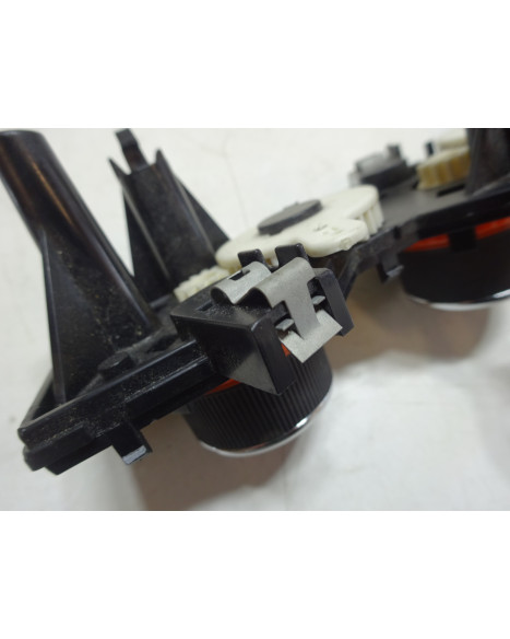 Ligier JS60, värmereglage