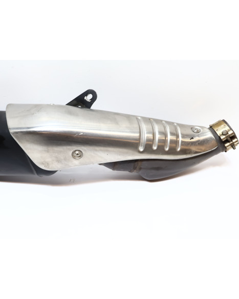 Aprilia Tuono V4 R, ljuddämpare